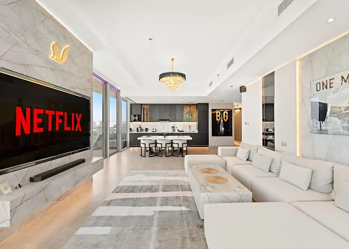Vayk- Ultra Modern 3 Bd Marina Retreat With Stunning Views