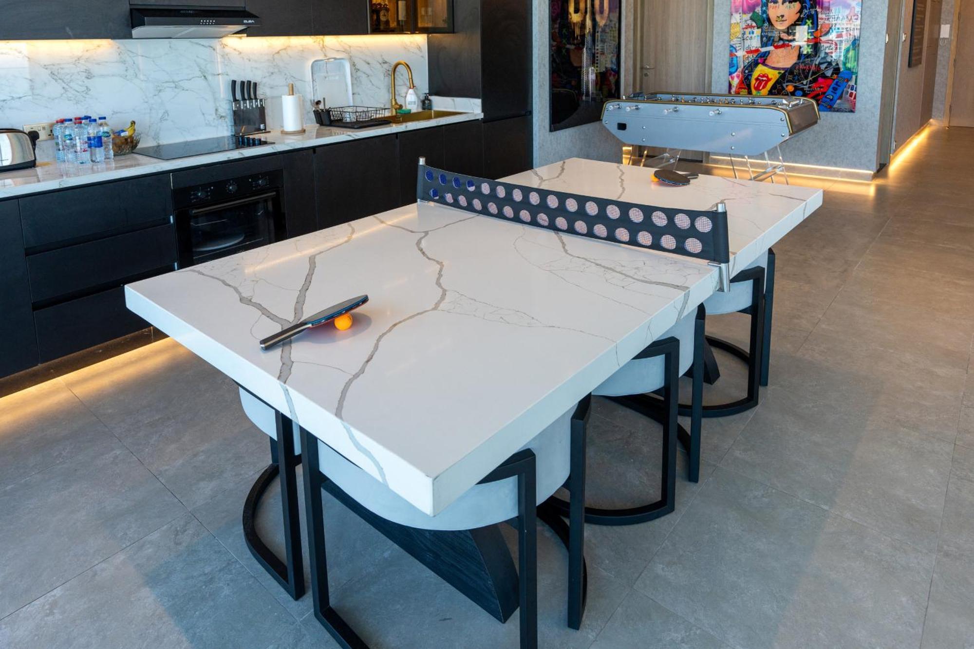 Vayk- Ultra Modern 3 Bd Marina Retreat With Stunning Views *